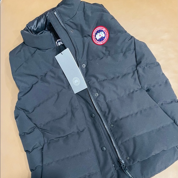 ❌SOLD❌BNWT Canada Goose Freestyle Vest - Picture 2 of 5